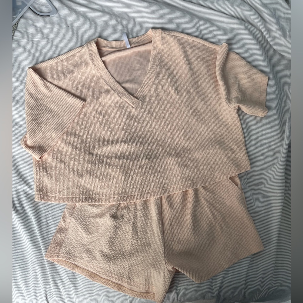 Fabletics pale Peach V-Neck Loungewear set